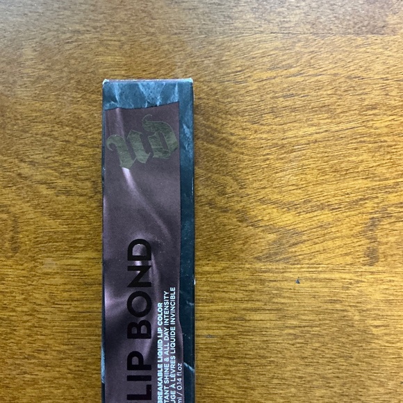 Urban Decay Vice Lip Bond - Picture 1 of 2
